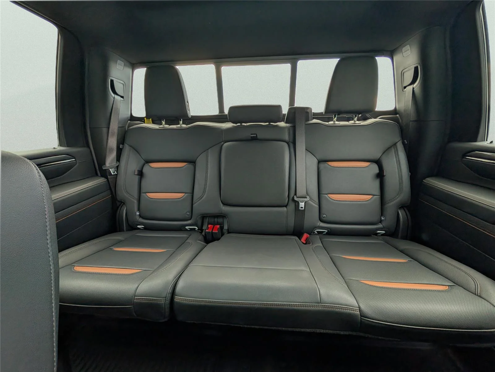 Used 2024 Summit White GMC AT4 image 13