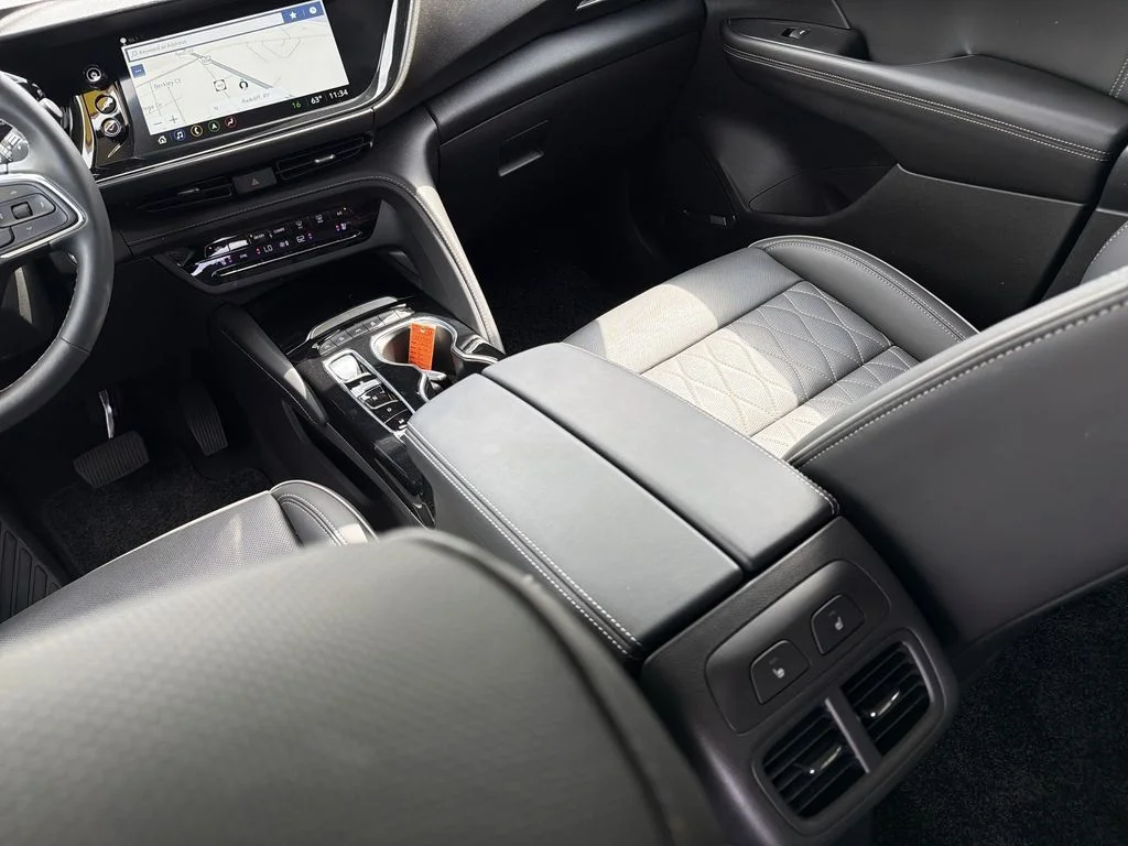 Used 2023 Gray Buick Avenir image 27