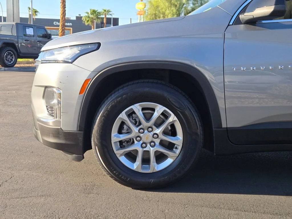Used 2023 STERLING GRAY METALLIC Chevrolet LS image 9