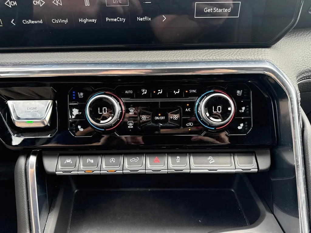 Used 2025 Sterling Metallic GMC Denali image 20
