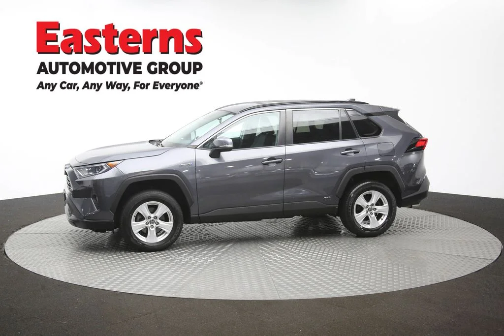 Used 2021 Gray Toyota XLE image 58
