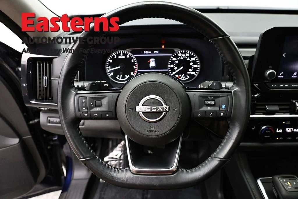 Used 2023 Blue Nissan SV image 12
