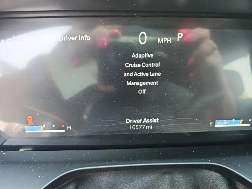 Used 2025 White Jeep Limited image 6