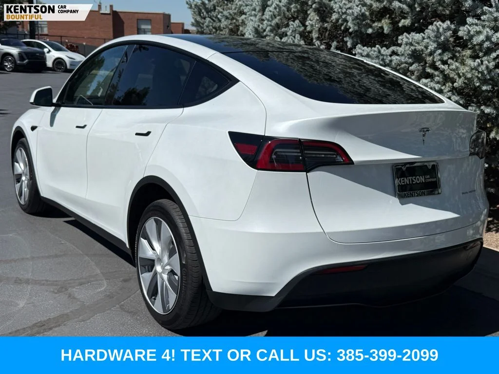 Used 2023 White Tesla Long Range image 6