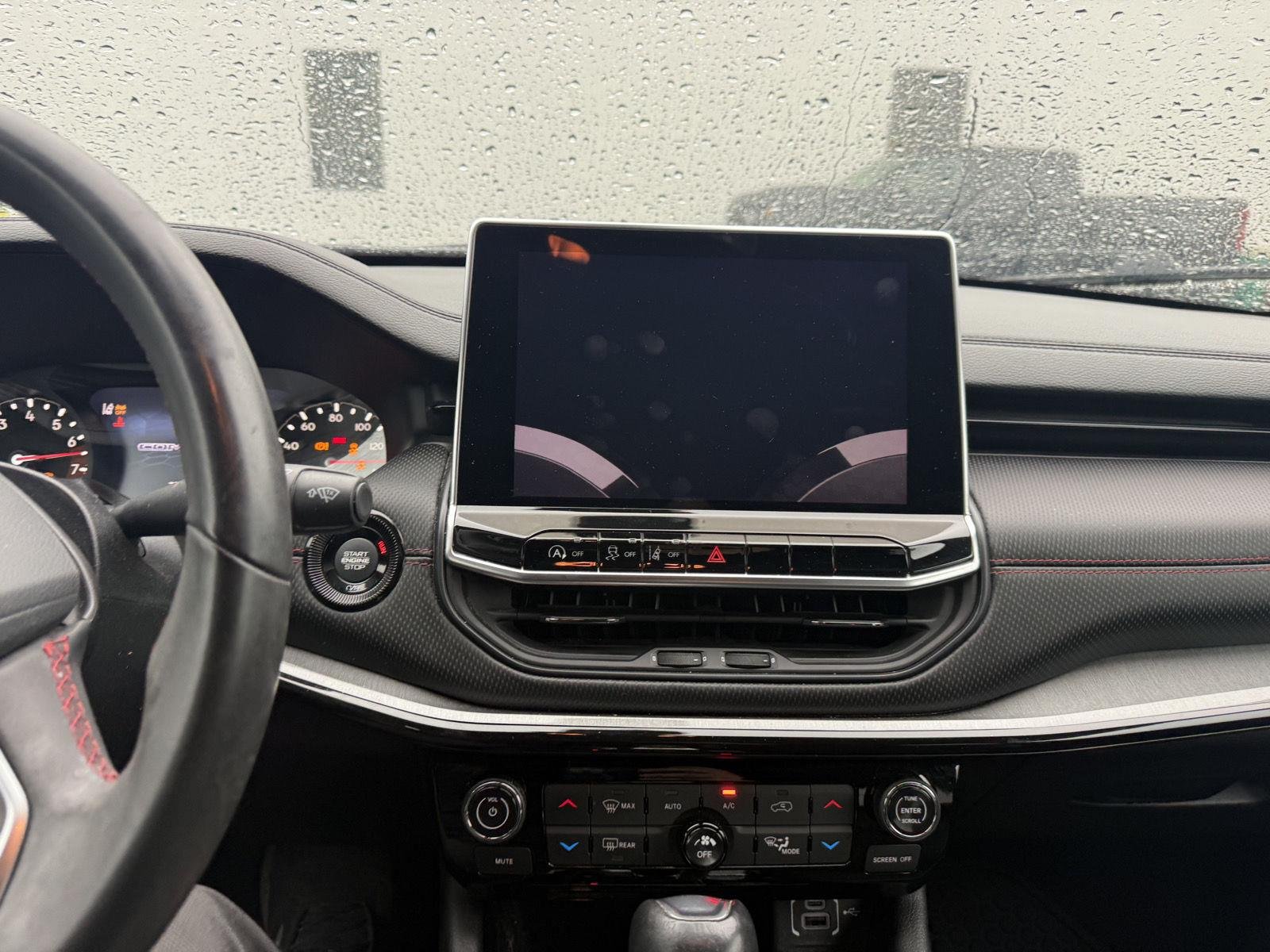 Used 2023 Diamond Black Crystal Pearlcoat Jeep Trailhawk image 11