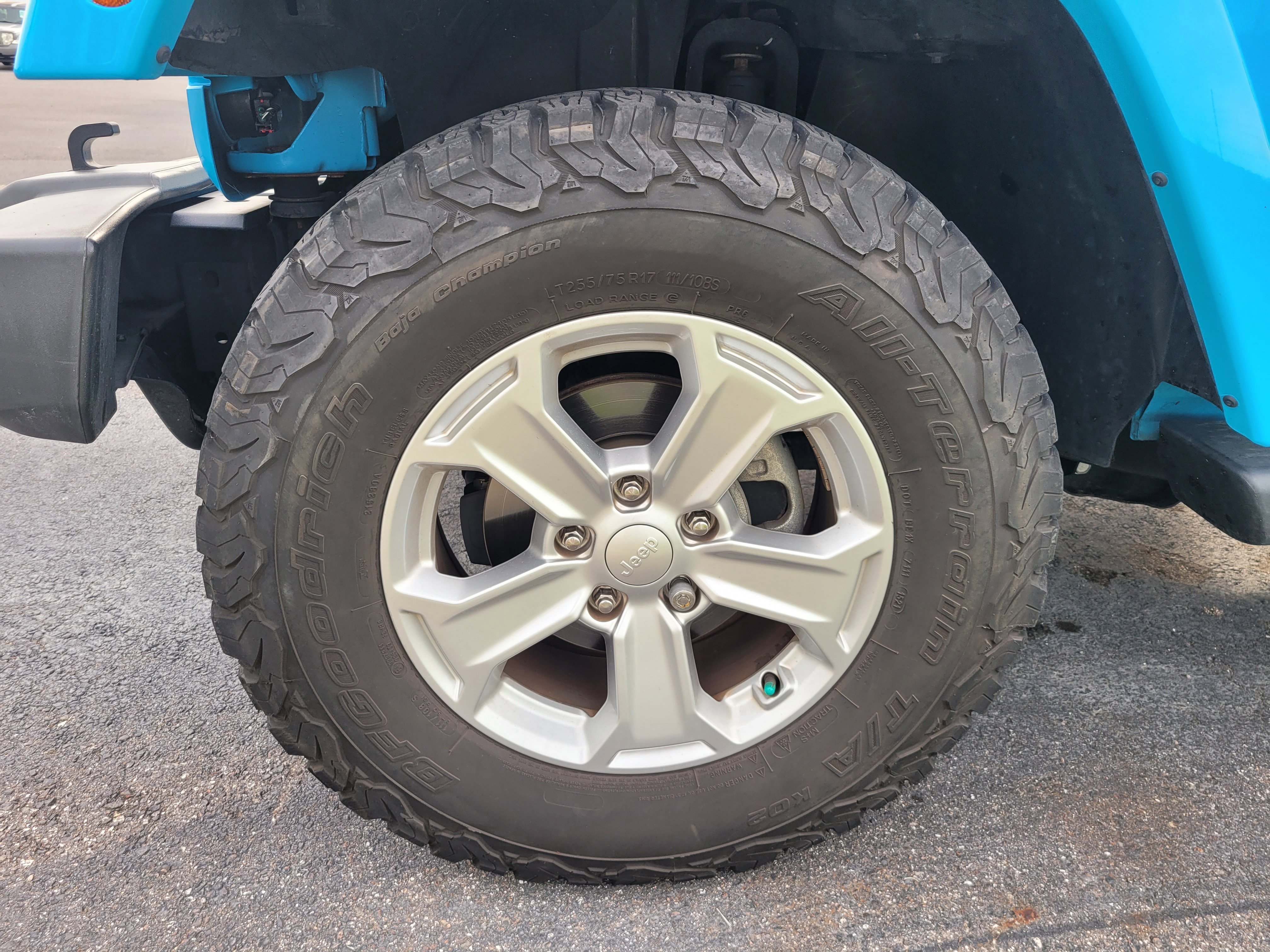 Used 2017 Chief Clearcoat Jeep Chief Edition image 8