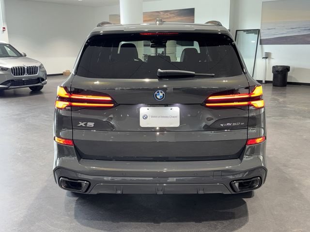 New 2026 Dravit Grey Metallic BMW xDrive50e image 6