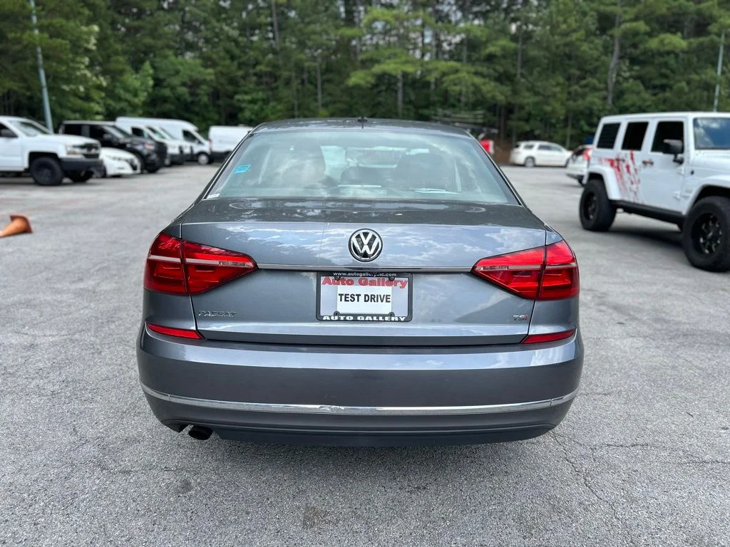 Used 2016 Gray Volkswagen 1.8T S image 6