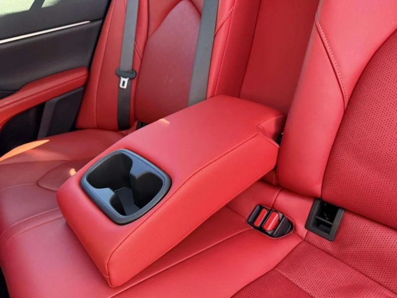 Used 2019  Toyota XSE image 23