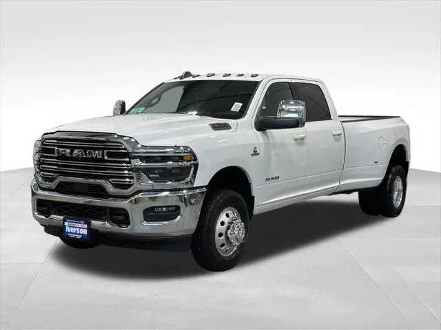 New 2026 Bright White Clear-Coat Exterior Paint RAM LARAMIE image 4