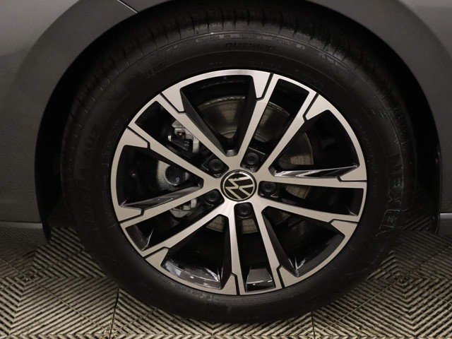 New 2026 Platinum Gray Metallic Volkswagen 1.5T Sport image 6