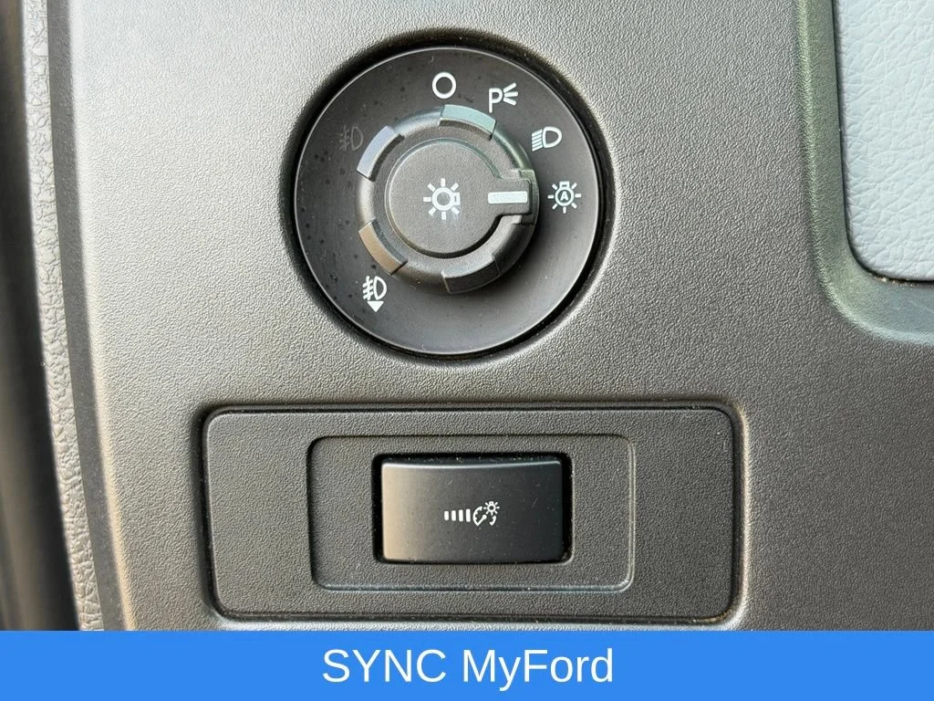 Used 2013 Blue Jeans Metall Ford XL image 15