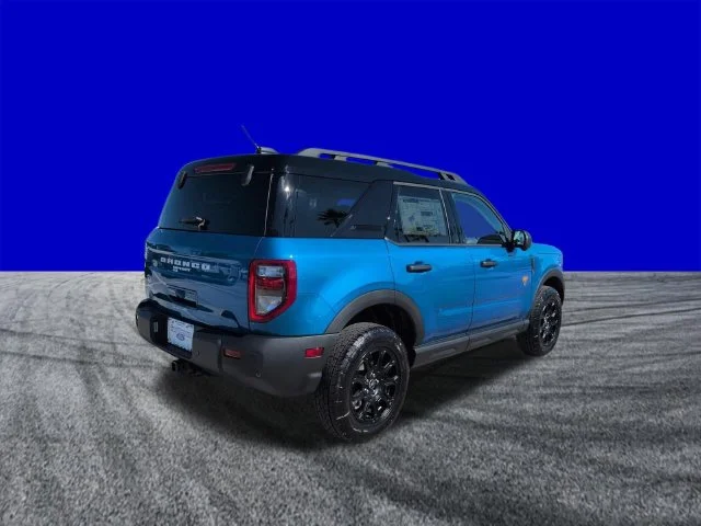 New 2026 Velocity Blue Metallic Ford Badlands® image 4