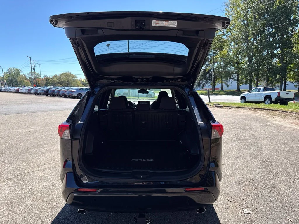 Used 2021  Toyota SE image 35
