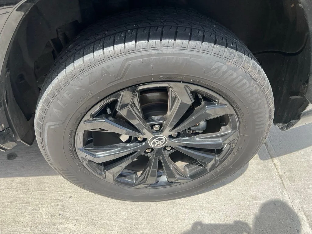 Used 2025  Toyota SE image 11