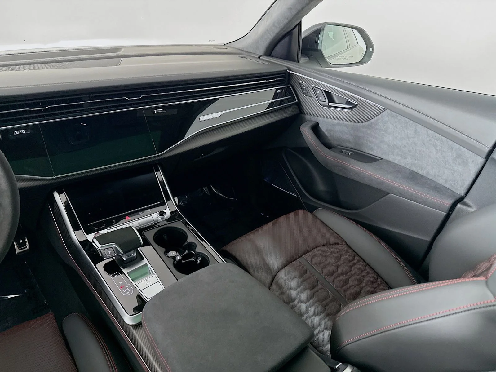 New 2025 White Audi 4.0T image 25