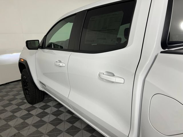 New 2026 Summit White GMC Elevation image 10