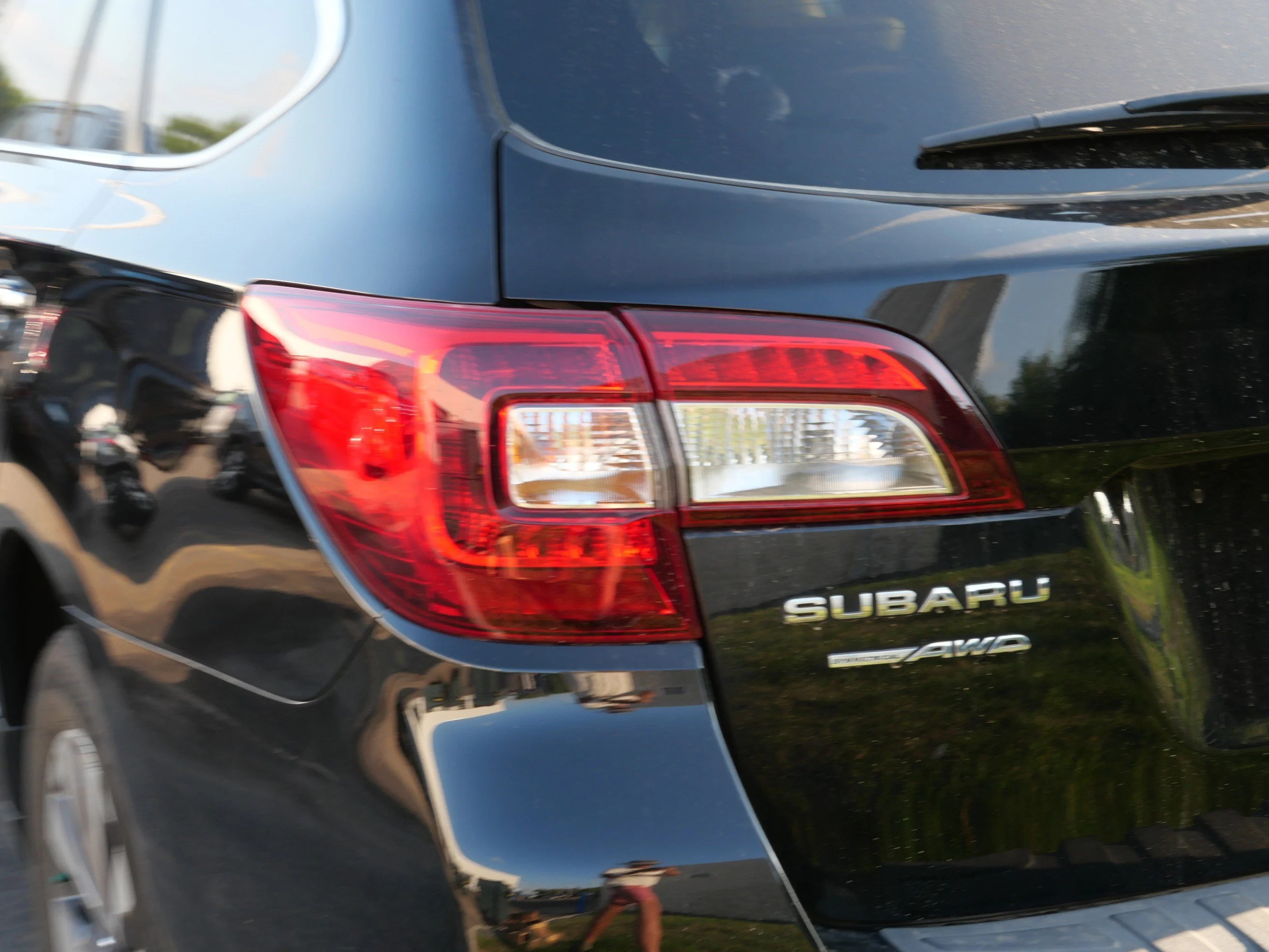 Used 2019 Crystal Black Silica Subaru Touring image 6