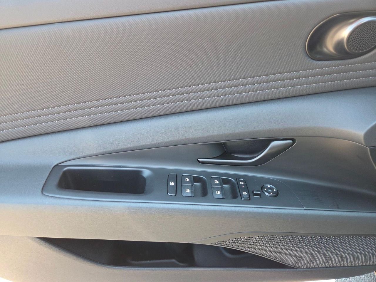 New 2026 Black Hyundai SEL Sport image 9