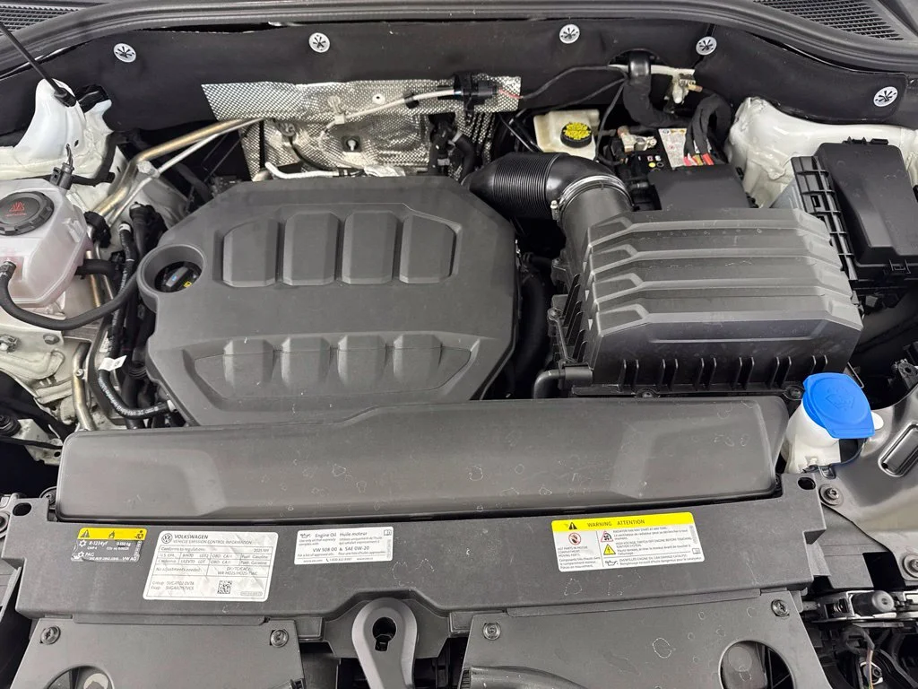 Used 2025  Volkswagen 2.0T SE w/Technology image 19