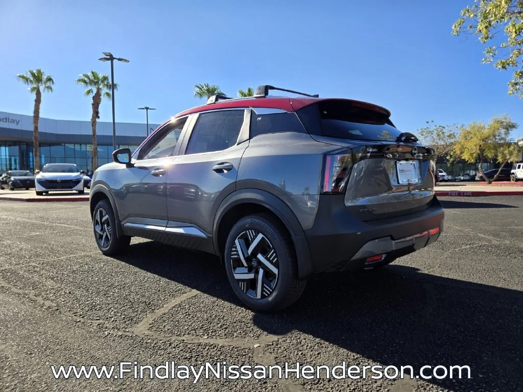 New 2027 Gun Metallic / Scarlet Ember Tintcoat Two-tone Nissan SV image 5