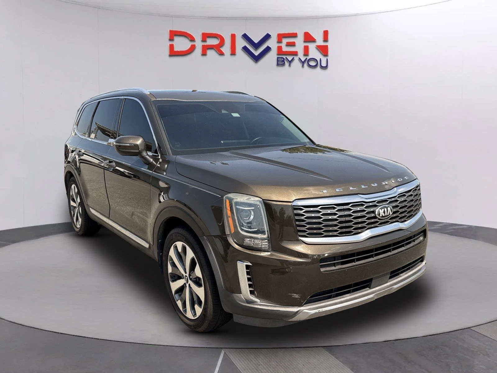 Used 2020 Dark Moss Kia EX image 2