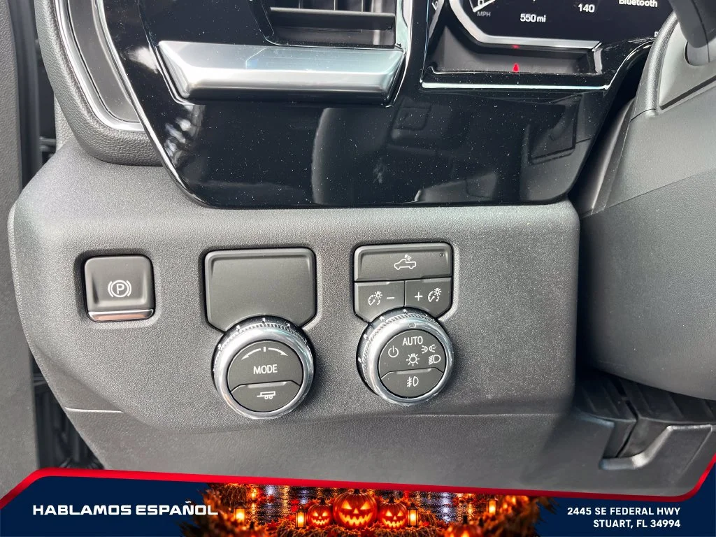 New 2026 Sterling Metallic GMC Elevation image 24