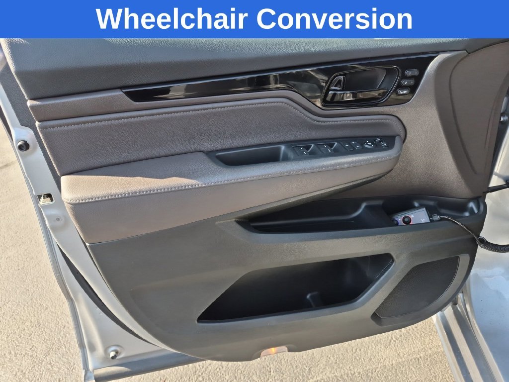 Used 2024 Silver Honda Elite image 10