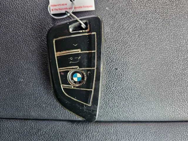 Used 2019 Black BMW 330i image 26