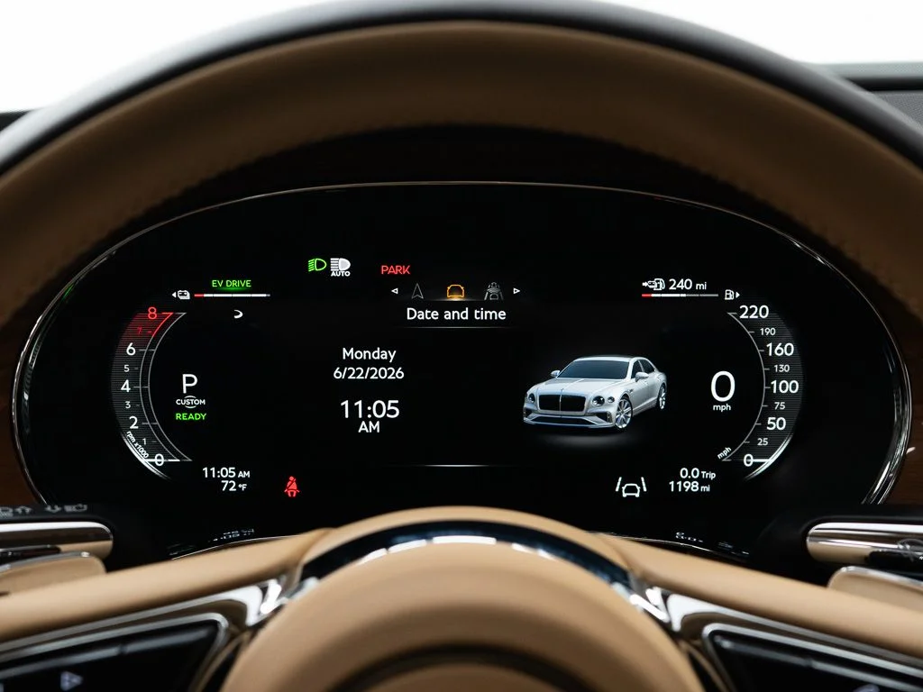 Used 2025 White Sand - by Mulliner Bentley Mulliner image 38