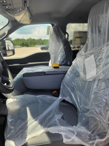 New 2026 Oxford White Ford F-450® XL image 48