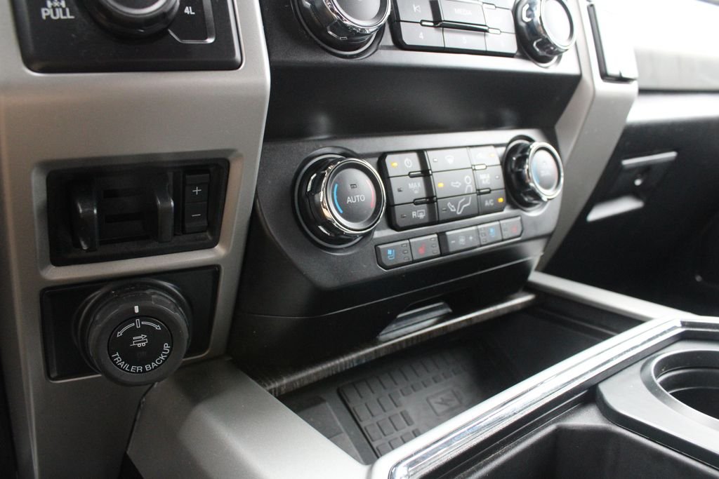 Used 2021 Black Metallic Ford Lariat image 18