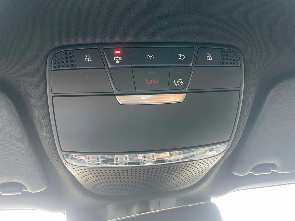 Used 2022 Black Mercedes-Benz GLC 300 image 52