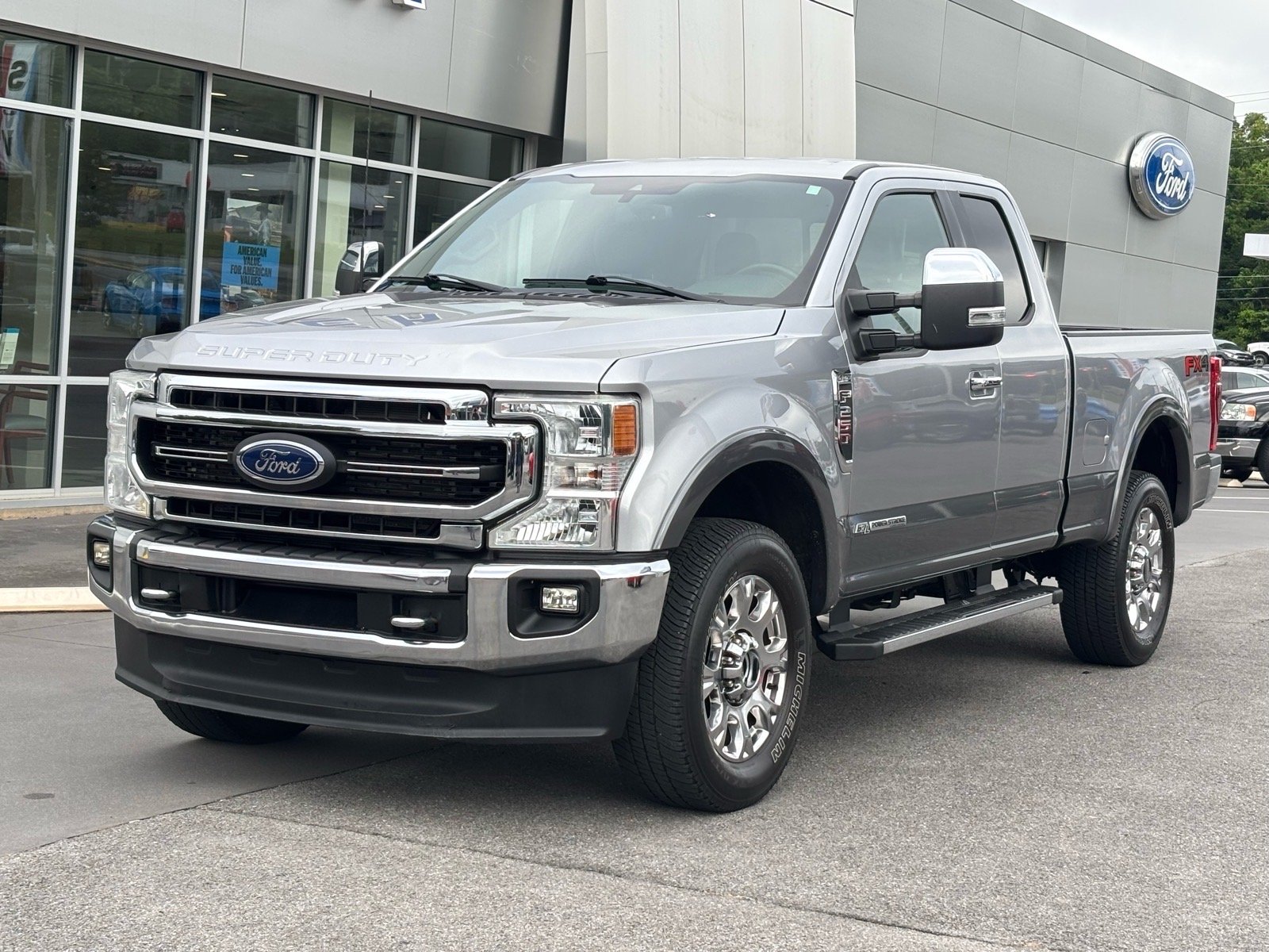Used 2022 Iconic Silver Ford Lariat image 2