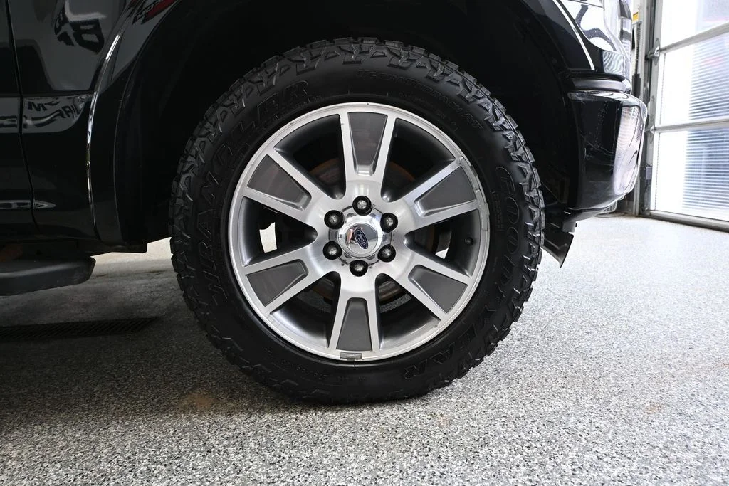 Used 2016 Black Ford XLT image 18