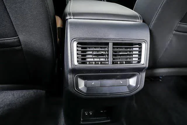 New 2026 Opal White Pearl Volkswagen 2.0T SEL image 21