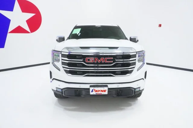 Used 2024 INTERSTELLAR WHITE GMC SLT image 2