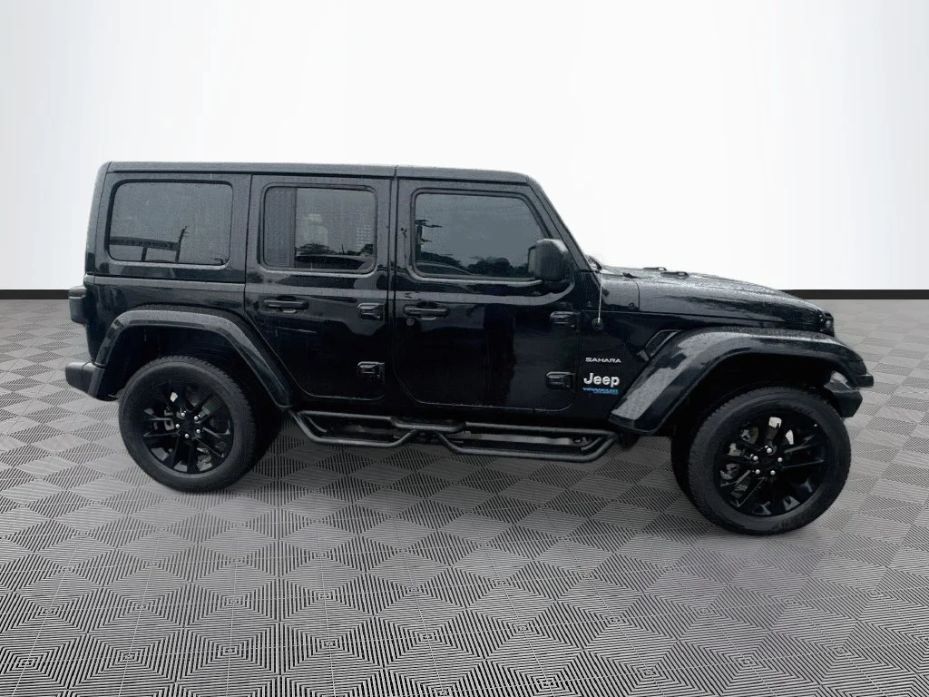 Used 2022 Black Jeep Unlimited Sahara 4xe image 5