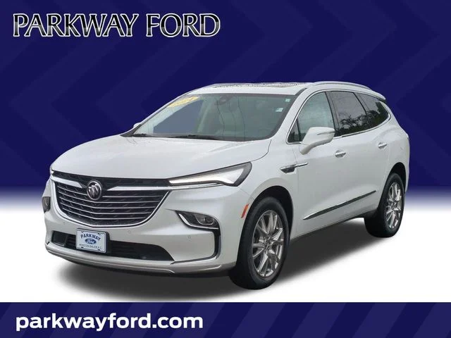 Used 2024 White Buick Essence image 1
