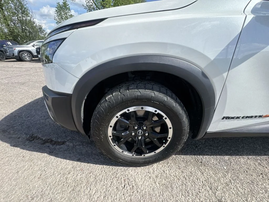 Used 2023 White Nissan Rock Creek image 10