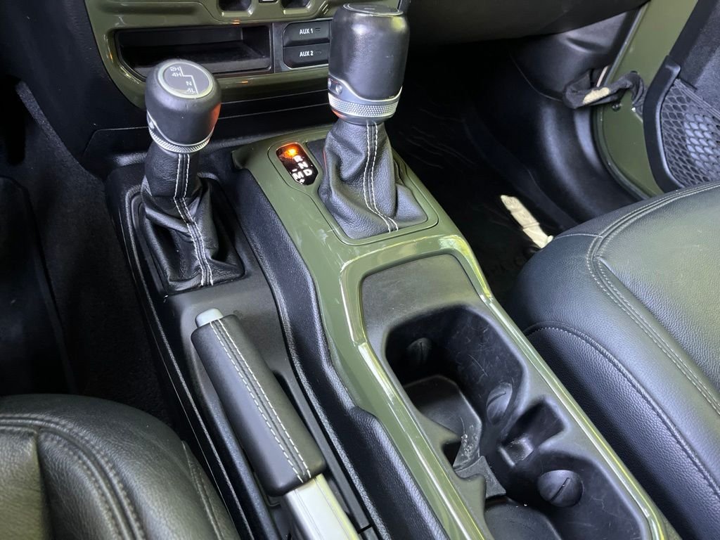 Used 2021 Green Clearcoat Jeep Overland image 44