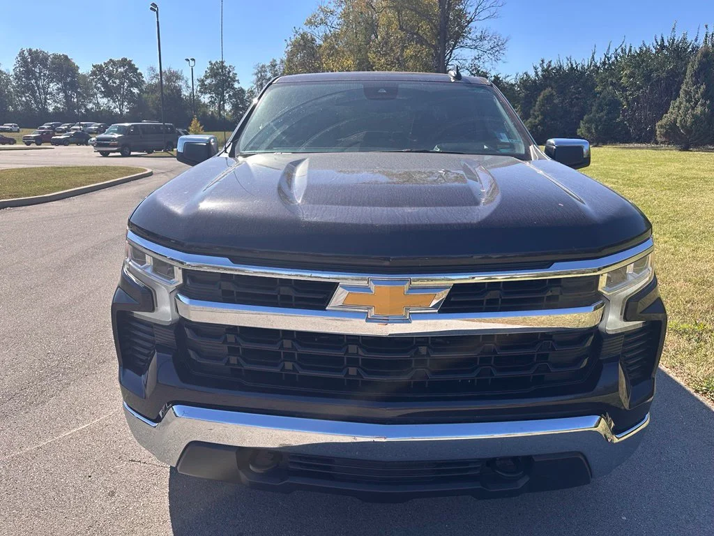 Used 2023 Blue Metallic Chevrolet LT image 5