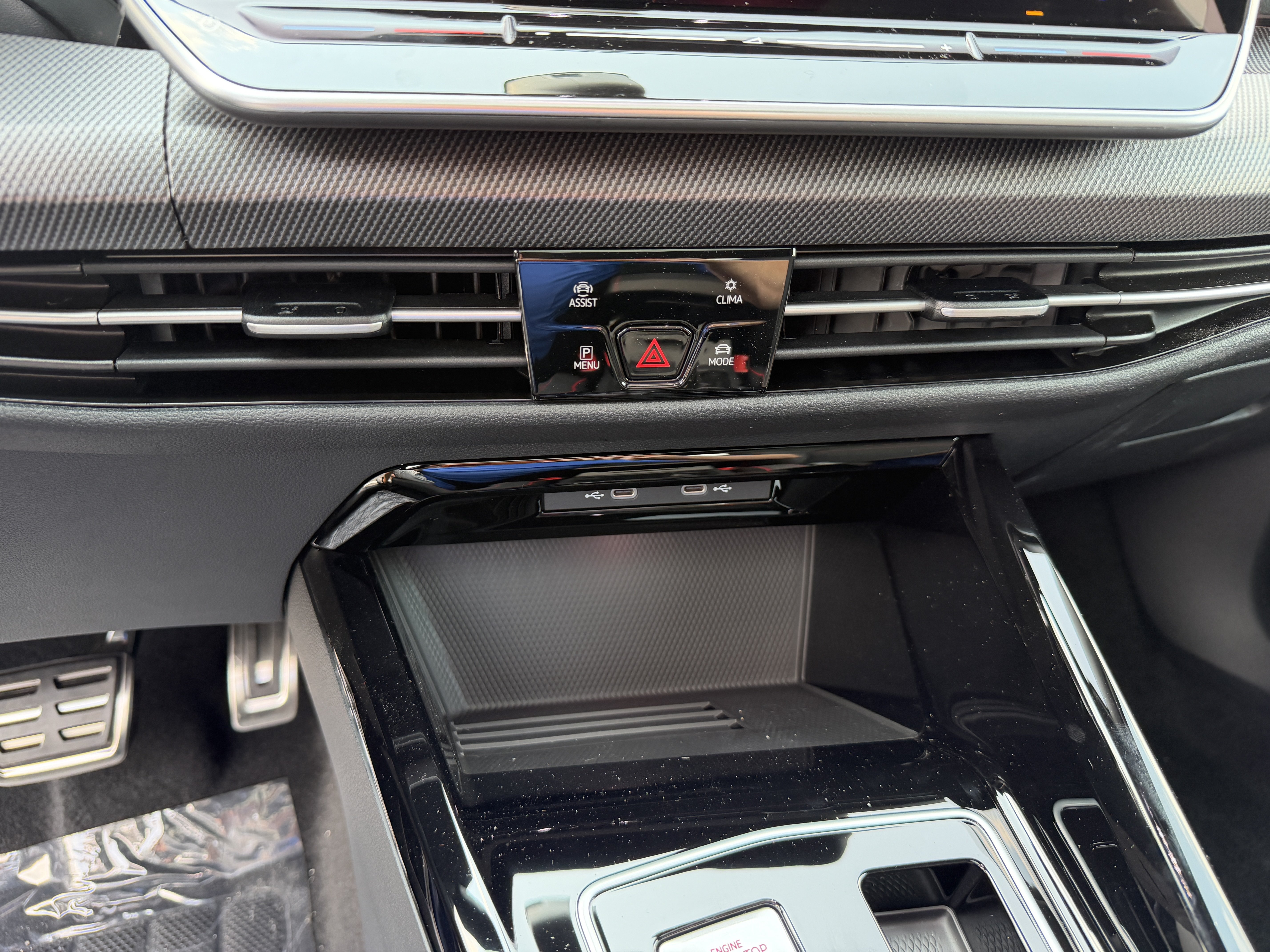 New 2026 Slate Blue Metallic Volkswagen SE image 20