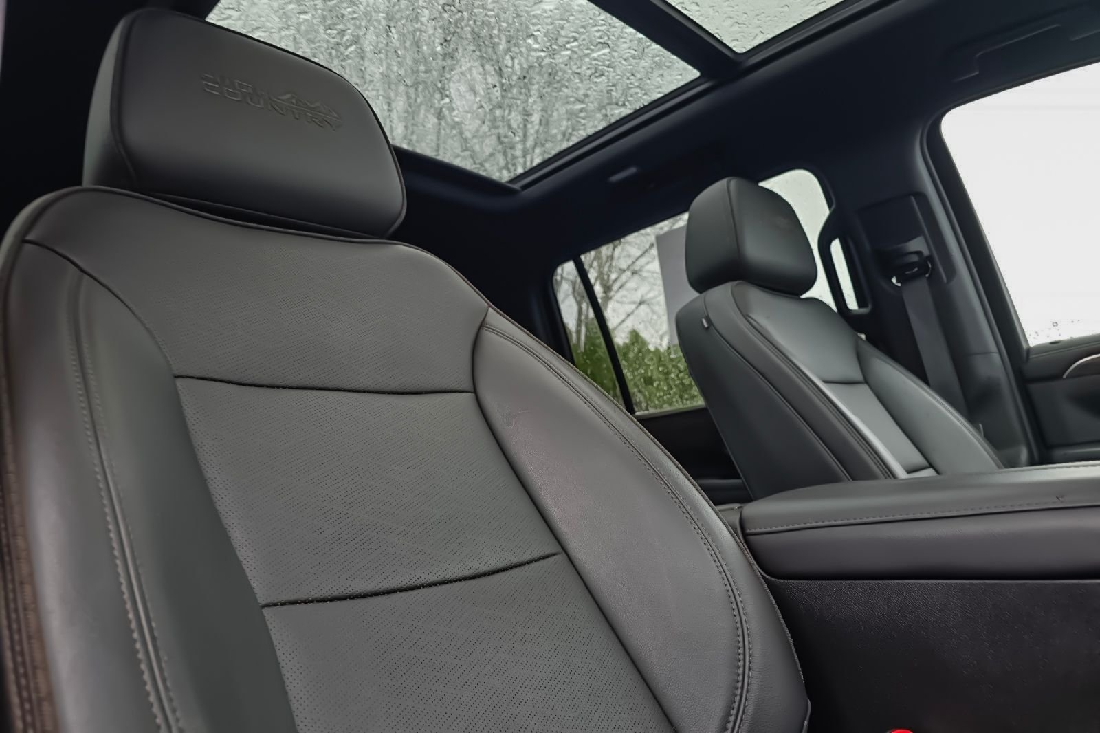 2022 Chevrolet Suburban High Country - Photo 19