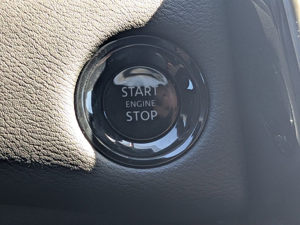 2025 Nissan Armada PRO-4X - Photo 30