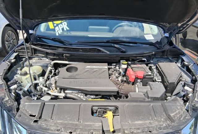 Used 2023 Blue Nissan SL image 22