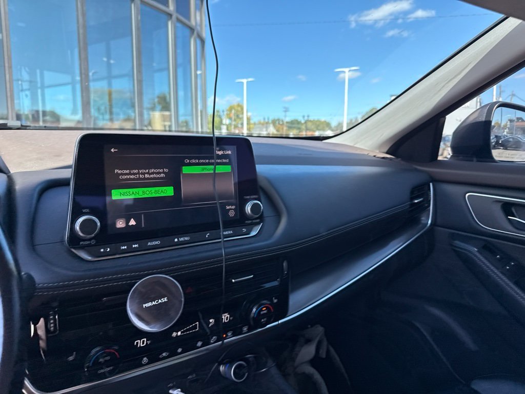 Used 2021 Silver Nissan SV image 7