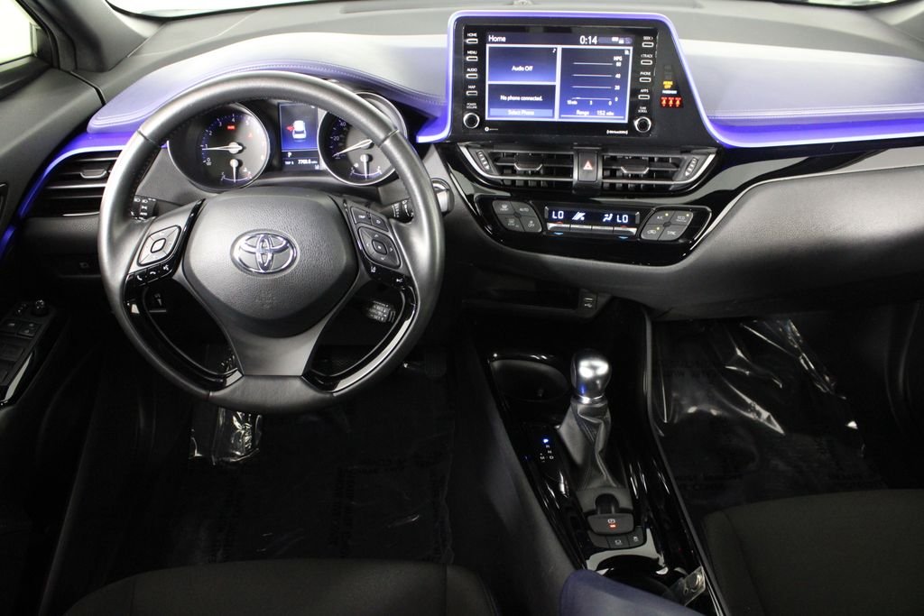 Used 2021 White Toyota XLE image 6