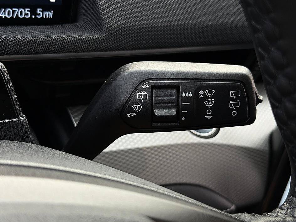 Used 2022 Red Metallic Ford Select image 18