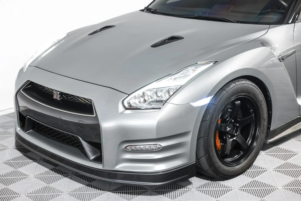 Used 2015 Silver Nissan Black Edition image 21